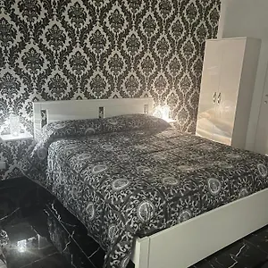 Apartment Casa Pagano, Naples