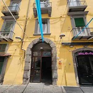Apartment Mansarda Valu, Naples